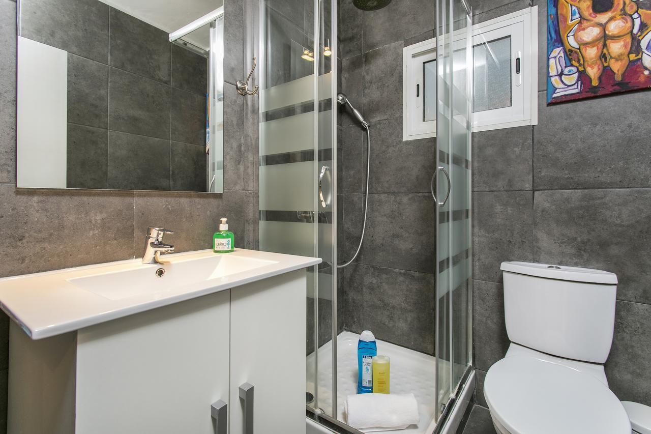 Apartamento Baba L'Hospitalet de Llobregat Exterior photo